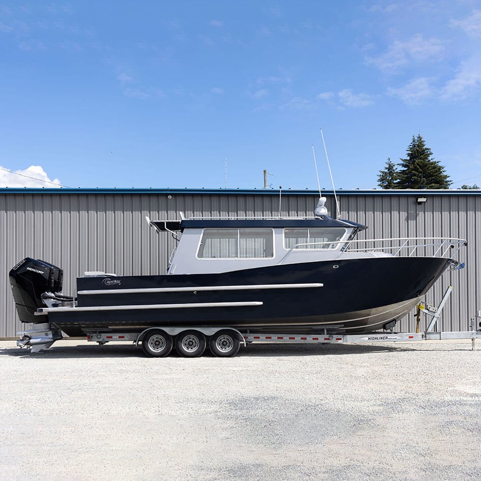 27FT Luxury Cabin Cruiser Pontoon Boat Factory Customizable with High Quality Engine and Good Price